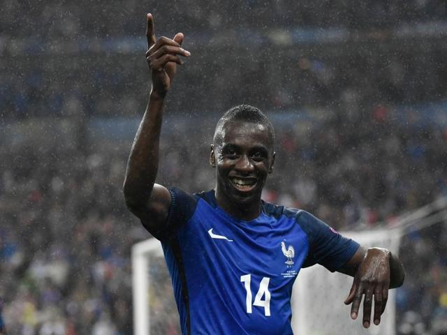 France's midfielder Blaise Matuidi celebrates with an impromptu dance after the Euro 2016 quarter-final. (AFP photo) 