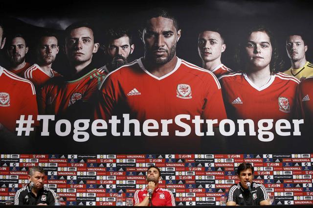 Hal Robson-Kanu and coach Chris Coleman during the news conference. (REUTERS PHOTO) Hal Robson-Kanu and coach Chris Coleman during the news conference. (REUTERS PHOTO)