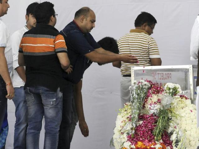 The mortal remains of Tarishi Jain, a 19-year-old woman killed by terrorists in Dhaka on Friday, was consigned to the flames amid heart-wrenching scenes as wailing family members bid adieu to the youngster who wanted to be a lawyer. (Abhinav Saha/HT Photo) The mortal remains of Tarishi Jain, a 19-year-old woman killed by terrorists in Dhaka on Friday, was consigned to the flames amid heart-wrenching scenes as wailing family members bid adieu to the youngster who wanted to be a lawyer. (Abhinav Saha/HT Photo)