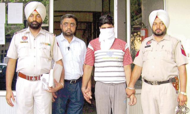 The accused, identified as Sunil Kumar alias Sony (26) of Field Ganj, works for a labour contractor. (HT Photo) The accused, identified as Sunil Kumar alias Sony (26) of Field Ganj, works for a labour contractor. (HT Photo)