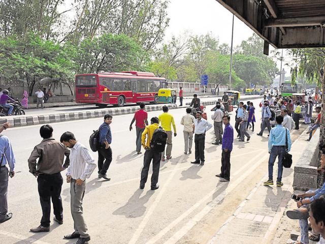 Frequent breakdowns and impounding of buses for violation of traffic rules has hit ticket revenues. (Sushil Kumar/Hindustan Times) Frequent breakdowns and impounding of buses for violation of traffic rules has hit ticket revenues. (Sushil Kumar/Hindustan Times)