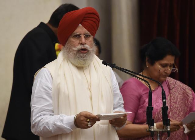 BJP politician, Surendrajit Singh Ahluwalia takes oath as minister of state. (AFP) BJP politician, Surendrajit Singh Ahluwalia takes oath as minister of state. (AFP)