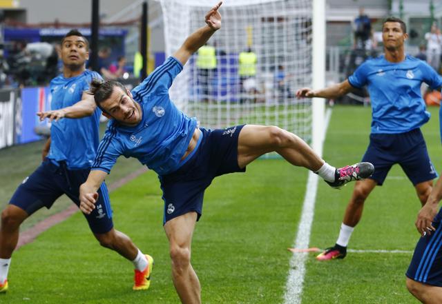 In a bid to placate Ronaldo, Real had tried for nearly three years to insist the fee paid to bring Bale from Tottenham had not surpassed the £80 million paid for Ronaldo. (REUTERS PHOTO) In a bid to placate Ronaldo, Real had tried for nearly three years to insist the fee paid to bring Bale from Tottenham had not surpassed the £80 million paid for Ronaldo. (REUTERS PHOTO)