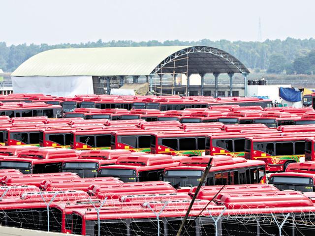 A recent CAG report said that DTC has never been in profit since it was established in 1948.(Sonu Mehtaa/Hindustan Times) A recent CAG report said that DTC has never been in profit since it was established in 1948.(Sonu Mehtaa/Hindustan Times)