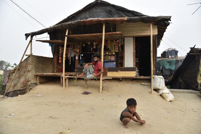 NGOs and self-help groups say that poor language skills and education work as barriers for the Rohingyas in finding employment. (Tribhuwan Sharma / HT Photo) NGOs and self-help groups say that poor language skills and education work as barriers for the Rohingyas in finding employment. (Tribhuwan Sharma / HT Photo)