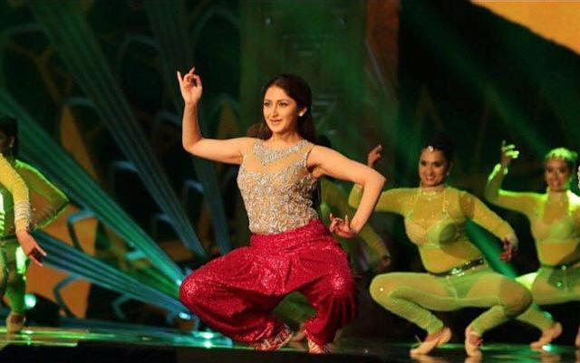 Veena Step: Chiranjeevi is said to have been impressed with her performance. Veena Step: Chiranjeevi is said to have been impressed with her performance.