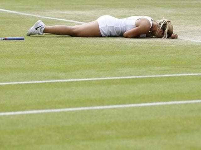 Slovakia's Dominika Cibulkova celebrates after winning the match against Poland's Agnieszka Radwanska (Reuters Photo) Slovakia's Dominika Cibulkova celebrates after winning the match against Poland's Agnieszka Radwanska (Reuters Photo)