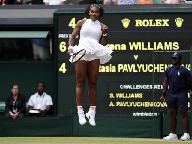 Serena Williams celebrates her win against Russia's Anastasia Pavlyuchenkova in the quarterfinals of Wimbledon on July 5, 2016. (Reuters)