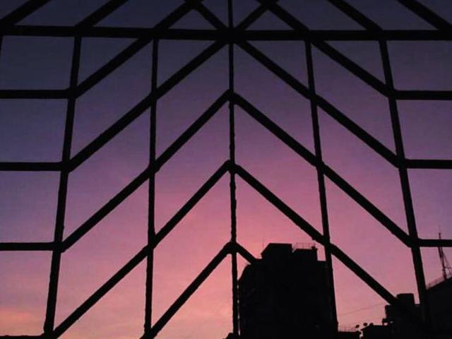 ”No, it’s not an European city. It’s Mumbai. This is the best feeling I have experienced. The view from right outside my window, as I sip some coffee and watch the purple ombré sky turn black. It’s bliss.” — Mumbai (Photo: Dipika Champeri) ”No, it’s not an European city. It’s Mumbai. This is the best feeling I have experienced. The view from right outside my window, as I sip some coffee and watch the purple ombré sky turn black. It’s bliss.” — Mumbai (Photo: Dipika Champeri)