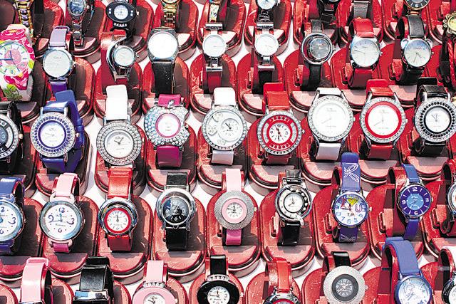 Watches: Price Rs 100 (Riya Wadhwa)