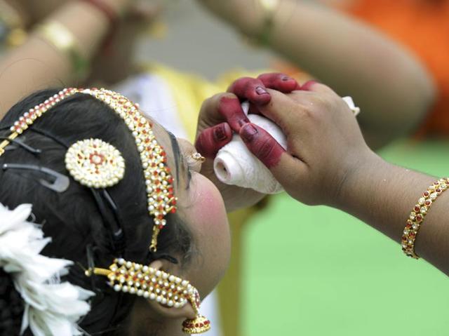 Artists perform during a Rath Yatra celebration at ISKCON temple in Kolkata. (Ashok Nath Dey /HT photo)
