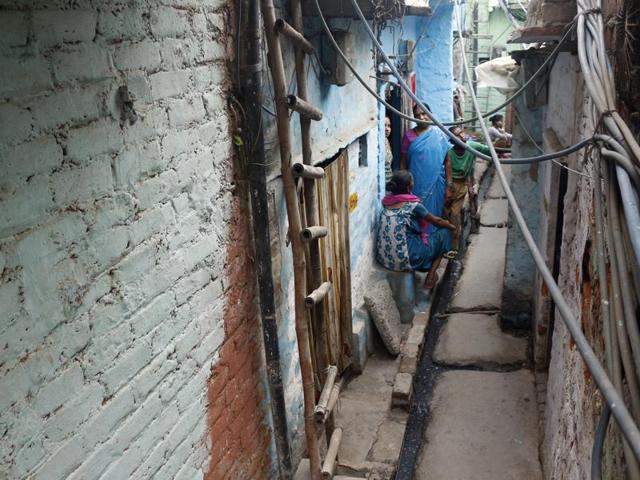 The narrow lanes of Jahangirpuri are a major concern for the residents as no vehicle can enter in times of any emergency. (Geetika Bhandari/Hindustan Times) The narrow lanes of Jahangirpuri are a major concern for the residents as no vehicle can enter in times of any emergency. (Geetika Bhandari/Hindustan Times)