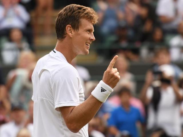 Czech Republic's Tomas Berdych celebrates defeating France's Lucas Pouille to book his semi-final berth. (AFP)