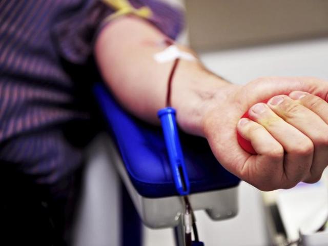 A new blood test, which is not yet on the market, works by identifying seven human genes whose activity changes during an infection, and whose pattern of activity can reveal whether an infection is bacterial or viral. (iStock)