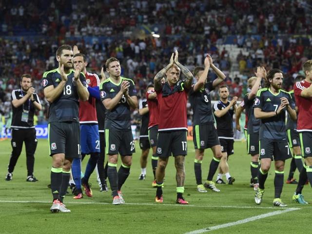 Wales players acknowledge the crowd after loosing to Portugal 2-0 in the Euro 2016 semifinal. (AFP Photo) Wales players acknowledge the crowd after loosing to Portugal 2-0 in the Euro 2016 semifinal. (AFP Photo)
