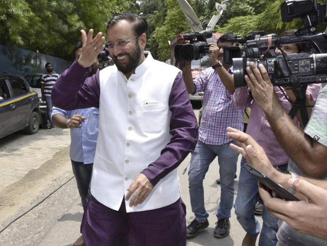 Newly-appointed HRD minister Prakash Javadekar after meeting predecessor Smriti Irani on Wednesday. (Arun Sharma/HT Photo) Newly-appointed HRD minister Prakash Javadekar after meeting predecessor Smriti Irani on Wednesday. (Arun Sharma/HT Photo)