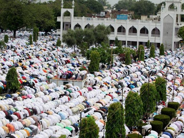 A group of Muslims in the city raised slogans against Israel after the Eid prayer.(PTI/ Photo for representation) A group of Muslims in the city raised slogans against Israel after the Eid prayer.(PTI/ Photo for representation)