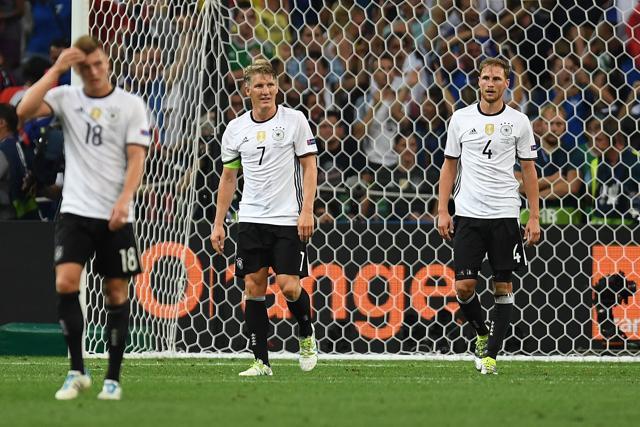 Germany's midfielder Toni Kroos (left), Bastian Schweinsteiger (centre) and Benedikt Hoewedes react after France's forward Antoine Griezmann (unseen) scores the second goal for France. (AFP Photo) Germany's midfielder Toni Kroos (left), Bastian Schweinsteiger (centre) and Benedikt Hoewedes react after France's forward Antoine Griezmann (unseen) scores the second goal for France. (AFP Photo)