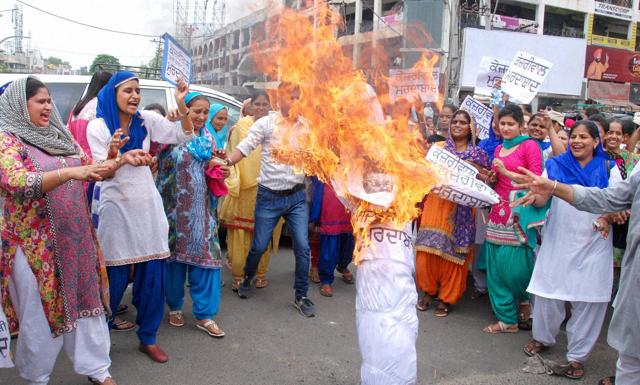 In the 2012 Uttarakhand assembly elections, only 8% of the total candidates fielded by political parties in the hill state were women. (Representative photo)(PTI) In the 2012 Uttarakhand assembly elections, only 8% of the total candidates fielded by political parties in the hill state were women. (Representative photo)(PTI)