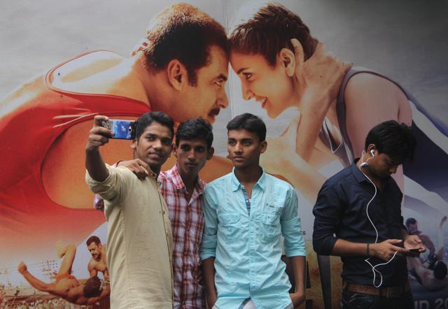 Maratha Mandir began advance booking on Monday, July 3. By Wednesday all the shows were sold out until Sunday. (Bhushan Koyande)