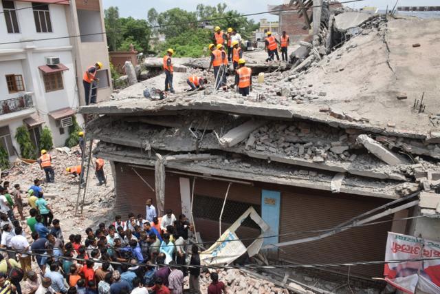 Four members of a family were killed and five others injured during demolition of an unauthorised shopping complex in Sadar area here on Saturday morning, sparking tension in the area. (HT photo) Four members of a family were killed and five others injured during demolition of an unauthorised shopping complex in Sadar area here on Saturday morning, sparking tension in the area. (HT photo)