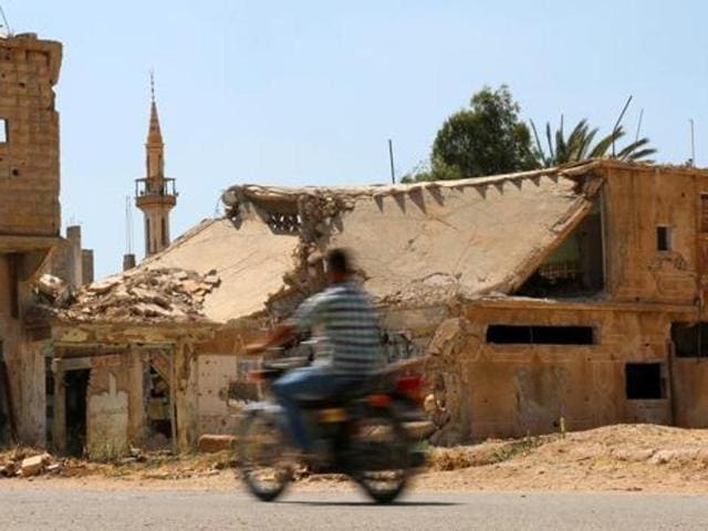 Kerala government announced on Saturday a probe after 15 Kera youths, who had travelled to Middle East, reportedly went missing and were suspected to have joined the Islamic State (Reuters File Photo) Kerala government announced on Saturday a probe after 15 Kera youths, who had travelled to Middle East, reportedly went missing and were suspected to have joined the Islamic State (Reuters File Photo)