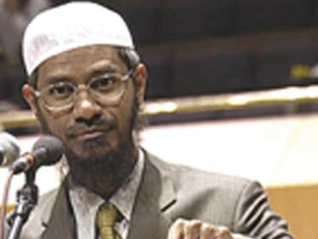 Dr. Zakir Naik. The Islamic preacher is facing heat over the “hate speech” that reportedly inspired one of the terrorists involved in the Dhaka attack.(HT File Photo)