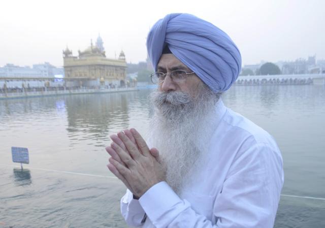 HS Phoolka at Golden Temple, Amritsar on Sunday. (Sameer Sehgal/HT Photo) HS Phoolka at Golden Temple, Amritsar on Sunday. (Sameer Sehgal/HT Photo)