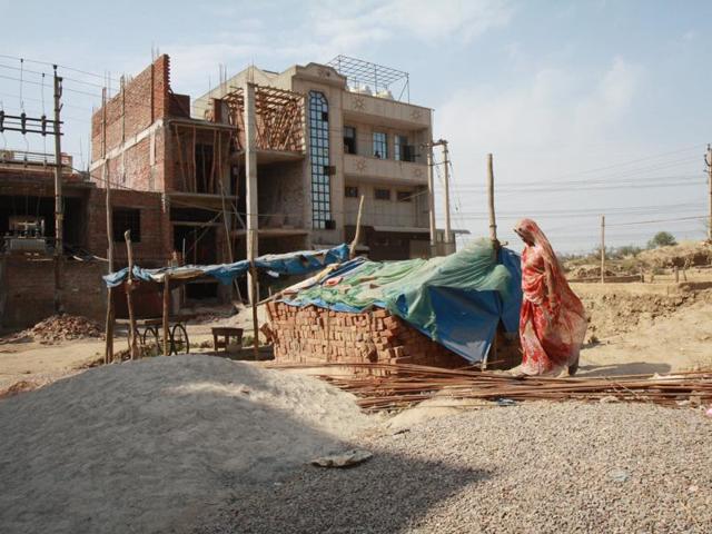 The move comes in the wake of complaints received by the north corporation about construction work being reinitiated in various buildings which were either sealed or partially demolished. (Sushil Kumar/HT file photo) The move comes in the wake of complaints received by the north corporation about construction work being reinitiated in various buildings which were either sealed or partially demolished. (Sushil Kumar/HT file photo)