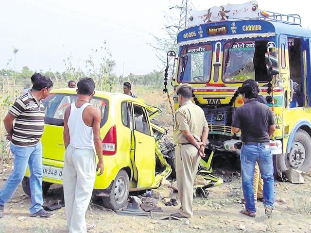 In the last nine days 33 people died and 46 injured in road accidents. (HT File Photo) In the last nine days 33 people died and 46 injured in road accidents. (HT File Photo)