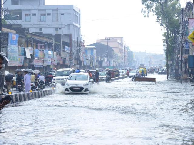 Banganga in Bhopal flooded after heavy rain on Saturday. (Praveen Bajpai/ HT photo) Banganga in Bhopal flooded after heavy rain on Saturday. (Praveen Bajpai/ HT photo)