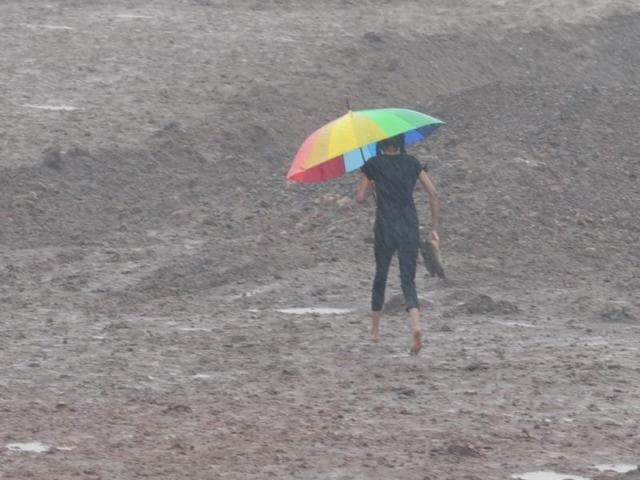 Indore received intermittent spells of light to moderate rains on Sunday.(Shankar Mourya/ HT photo)