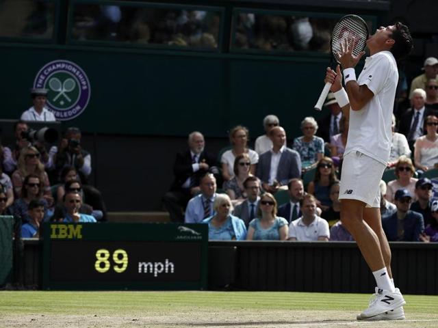 Raonic reacts in frustration after losing the second-set tiebreak. (REUTERS)