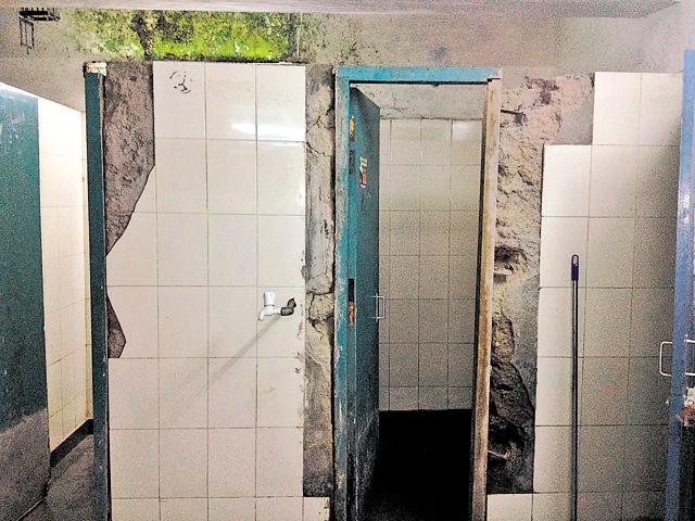 Last year, the national assessment and accreditation council (NAAC) team had pointed out the need for improvement in sanitation at the university hostels, but to no avail. (HT Photo) Last year, the national assessment and accreditation council (NAAC) team had pointed out the need for improvement in sanitation at the university hostels, but to no avail. (HT Photo)