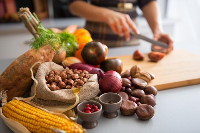 People who move from not eating fruits and vegetables at all to eight portions a day show an increase in life satisfaction, claim researchers. (Shutterstock) People who move from not eating fruits and vegetables at all to eight portions a day show an increase in life satisfaction, claim researchers. (Shutterstock)