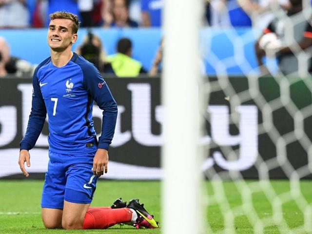 France's forward Antoine Griezmann reacts during the Euro 2016 final. (AFP Photo) France's forward Antoine Griezmann reacts during the Euro 2016 final. (AFP Photo)