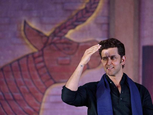 Bollywood actor Hrithik Roshan salutes the crowd during a promotional event of the movie Mohenjo Daro in Mumbai. (PTI) Bollywood actor Hrithik Roshan salutes the crowd during a promotional event of the movie Mohenjo Daro in Mumbai. (PTI)