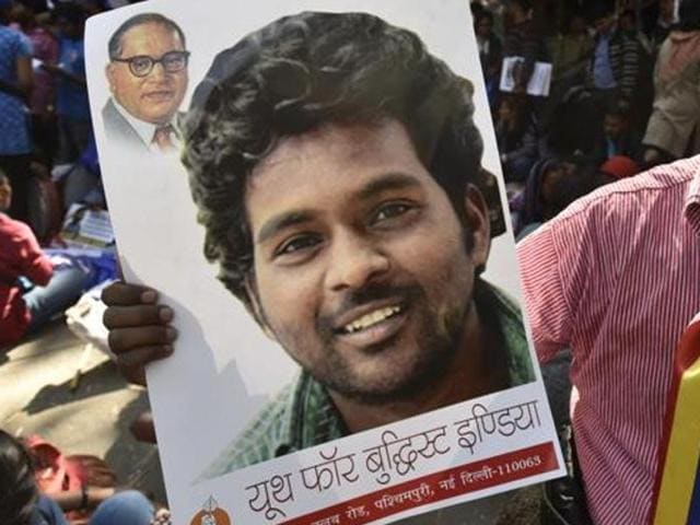 Students protest over Rohith Vemula's suicide, in New Delhi.(Virendra Singh Gosain/ HT Photo) Students protest over Rohith Vemula's suicide, in New Delhi.(Virendra Singh Gosain/ HT Photo)