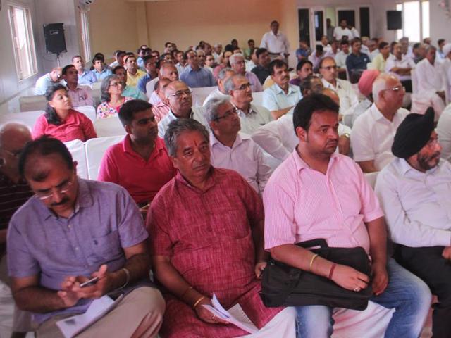 A 69-year-old resident of Palam Vihar received a notice with an accumulated bill of `1.4 lakh for an electricity meter that was in the name of the previous owner of his property. (PARVEEN KUMAR/HT PHOTO) A 69-year-old resident of Palam Vihar received a notice with an accumulated bill of `1.4 lakh for an electricity meter that was in the name of the previous owner of his property. (PARVEEN KUMAR/HT PHOTO)