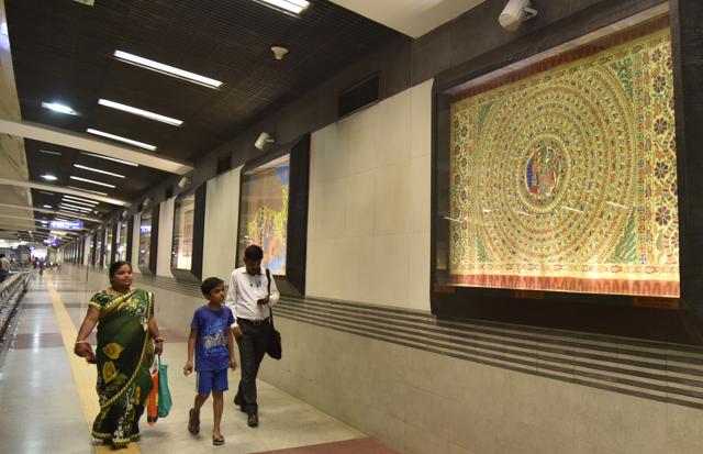 At INA station a gallery, titled ‘Crafts of India’ has been installed to promote the works of award-winning craftsmen and painters (Tribhuwan Sharma / HT Photo) At INA station a gallery, titled ‘Crafts of India’ has been installed to promote the works of award-winning craftsmen and painters (Tribhuwan Sharma / HT Photo)