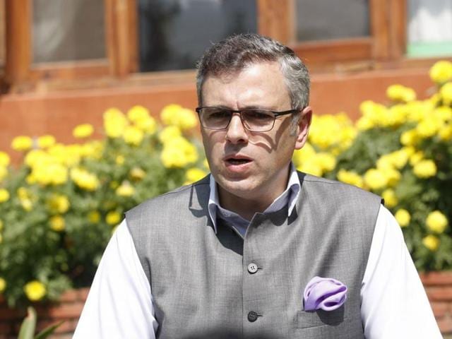National Conference leader Omar Abdullah has said that J-K chief minister Mehbooba Mufti should have at least been on television appealing for calm in the Vally but she seems to have retreated into a shell at a time when she needed to be seen and heard.(File Photo)