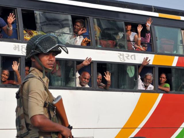A bus carrying Amarnath Yatra pilgrims met with an accident at Sangam near Bijbehara in South Kashmir’s Anantnag district on Wednesday. (HT File Photo) A bus carrying Amarnath Yatra pilgrims met with an accident at Sangam near Bijbehara in South Kashmir’s Anantnag district on Wednesday. (HT File Photo)