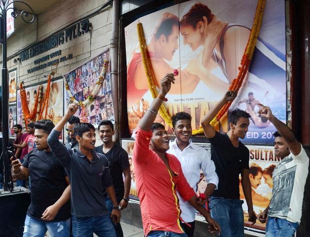 Salman Khan’s fans dance during release of the actor's movie Sultan at a cinema hall in Kolkata. (PTI Photo) Salman Khan’s fans dance during release of the actor's movie Sultan at a cinema hall in Kolkata. (PTI Photo)