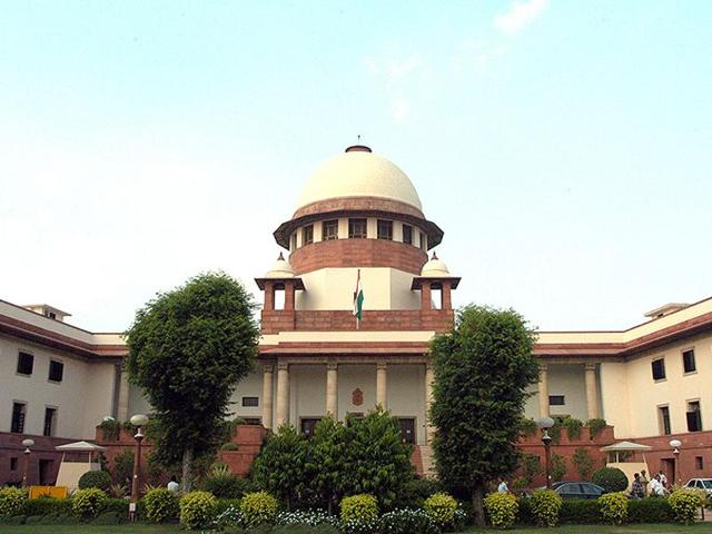 A governor must keep away from any disagreement or discontent within individual parties, and not get embroiled in political controversies, the Supreme Court said. (Sunil Saxena/HT File Photo) A governor must keep away from any disagreement or discontent within individual parties, and not get embroiled in political controversies, the Supreme Court said. (Sunil Saxena/HT File Photo)