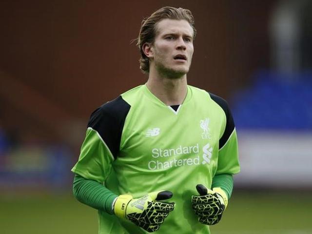 Liverpool's Loris Karius warms up before the match.(Reuters Photo)