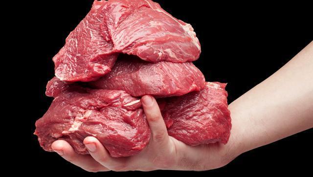 Studies suggest that an additional daily serving – fresh cuts of meat, the size of a deck of cards, or two slices of bacon or cold cuts -- raised risk of death by 13%. (Shutterstock)
