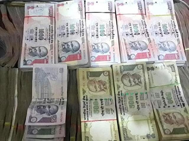Bihar police said on Friday that the 2013 batch Indian Administrative Service officer was arrested for accepting bribe only after the department gathered enough evidence. (HT Photo for representation) Bihar police said on Friday that the 2013 batch Indian Administrative Service officer was arrested for accepting bribe only after the department gathered enough evidence. (HT Photo for representation)