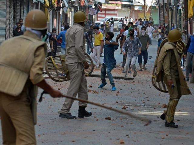 At least one police officer and two civilians were killed on July 15, 2016, the seventh day of the ongoing turmoil in Kashmir over militant Burhan Wani’s killing. (AFP File) At least one police officer and two civilians were killed on July 15, 2016, the seventh day of the ongoing turmoil in Kashmir over militant Burhan Wani’s killing. (AFP File)
