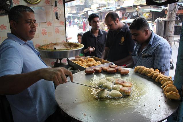 Since the announcement of the fat tax, there has been a question mark over traditional junk food such as tikkis and samosas, which are not branded and therefore would not be taxed, but which are also unhealthy. (Praful Gangurde/Hindustan Times) Since the announcement of the fat tax, there has been a question mark over traditional junk food such as tikkis and samosas, which are not branded and therefore would not be taxed, but which are also unhealthy. (Praful Gangurde/Hindustan Times)