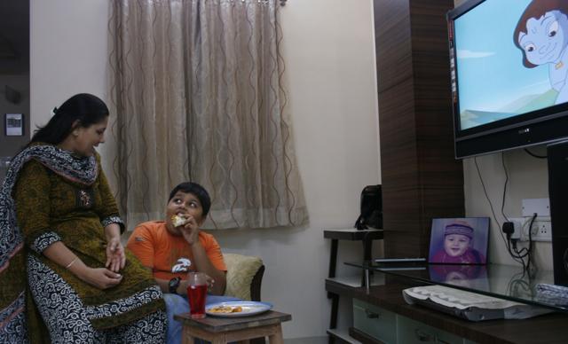 Healthy eating habits need to be inculcated in children from the start. If parents make the child aware of nutritious options, fitness becomes a conscious habit for life. (HT File Photo for representation only) Healthy eating habits need to be inculcated in children from the start. If parents make the child aware of nutritious options, fitness becomes a conscious habit for life. (HT File Photo for representation only)